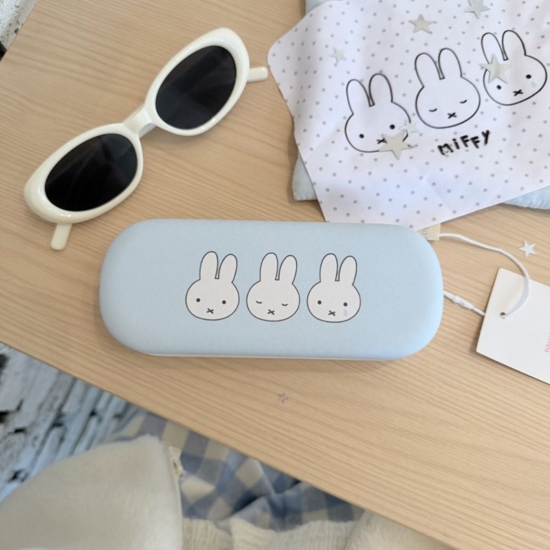 만화 미피 토끼 달콤하고 귀여운 창의적인 패턴 남성과  - Airtag Holder Case 리뷰 및 가격